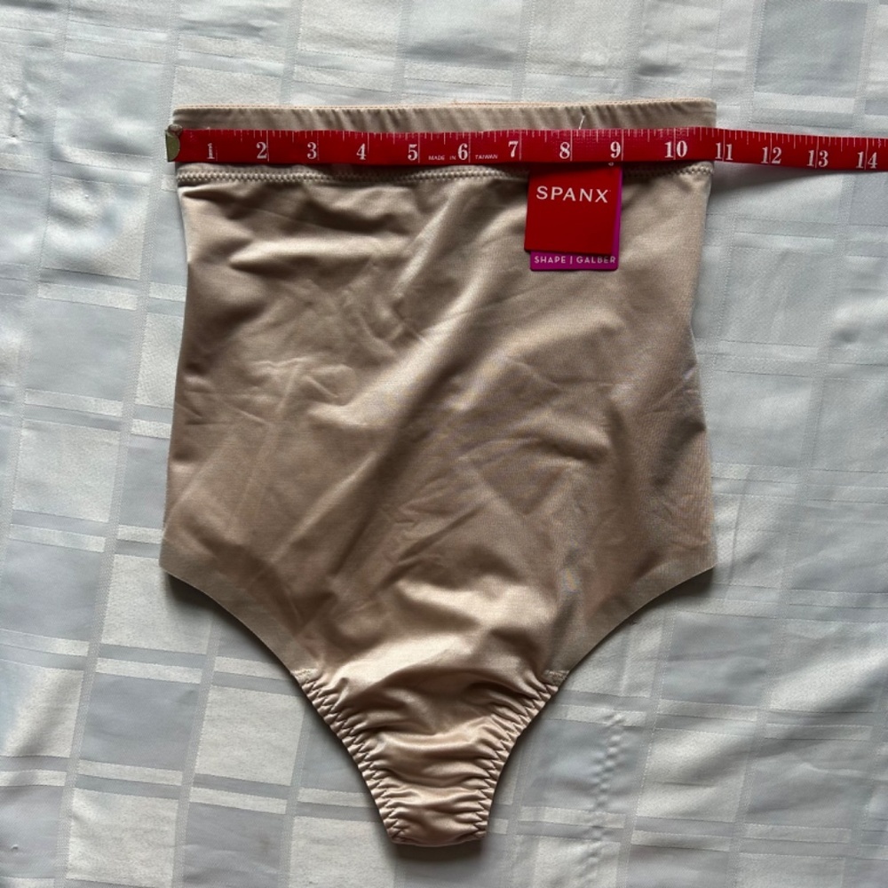 Spanx 2 Small Shapewear Panties New with Tags Purple Seamless & Beige High-Waist - Picture 3 of 17